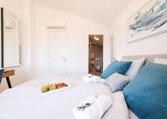 Luxury Penthouse Berin With Rooftop Terrace And Jacuzzi Apartman