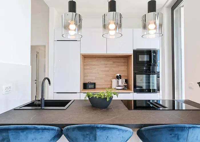 Luxury Penthouse Berin With Rooftop Terrace And Jacuzzi Apartman